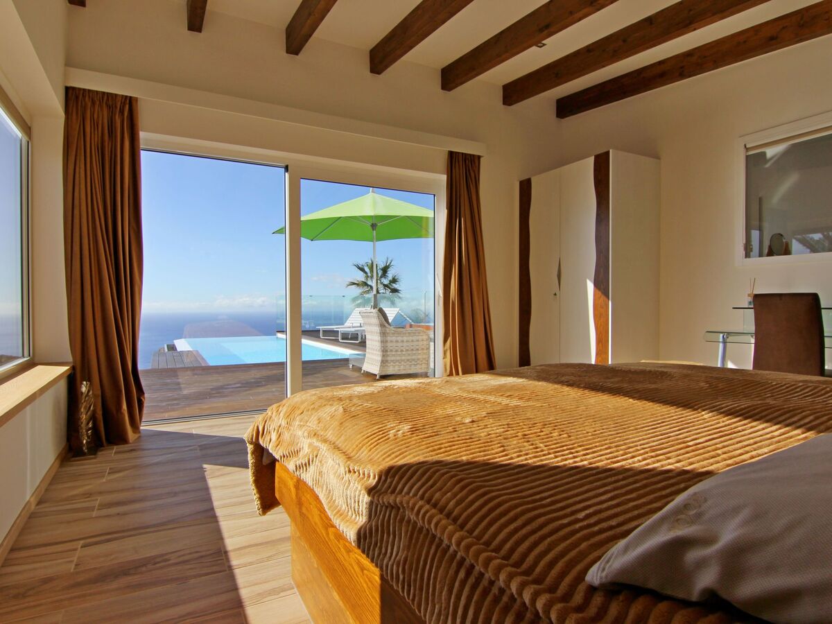 Villa architecte à Puntagorda – piscine infinity vue mer 180° - Photo 19