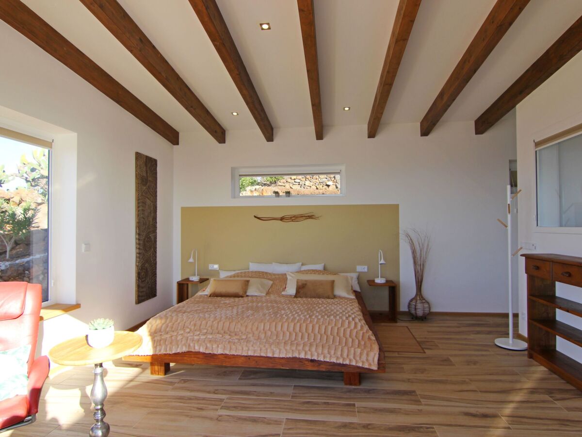 Villa architecte à Puntagorda – piscine infinity vue mer 180° - Photo 23