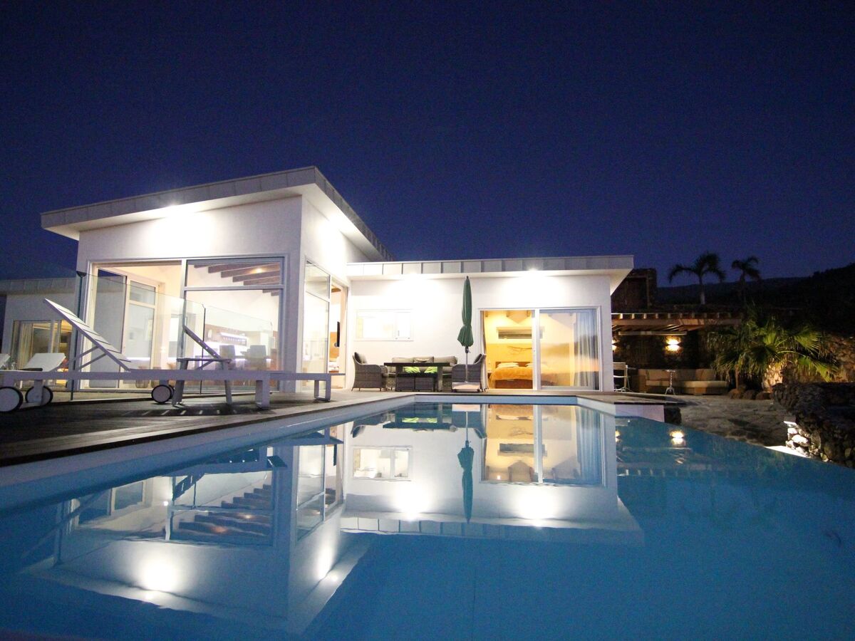 Villa architecte à Puntagorda – piscine infinity vue mer 180° - Photo 28