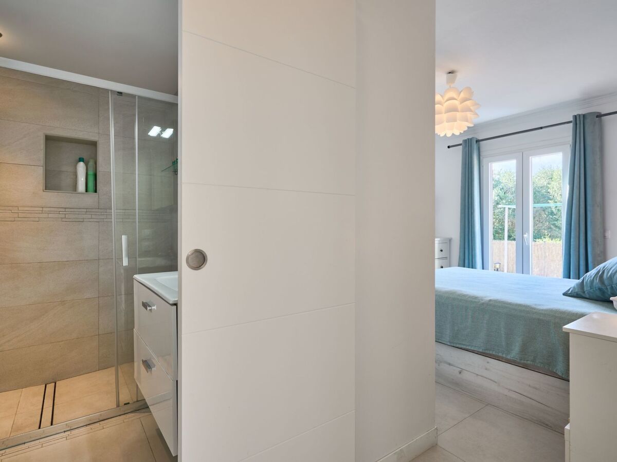 Maison Guadi à Santanyí : 6 chambres, piscine et vue sur Porto Petro - Photo 13