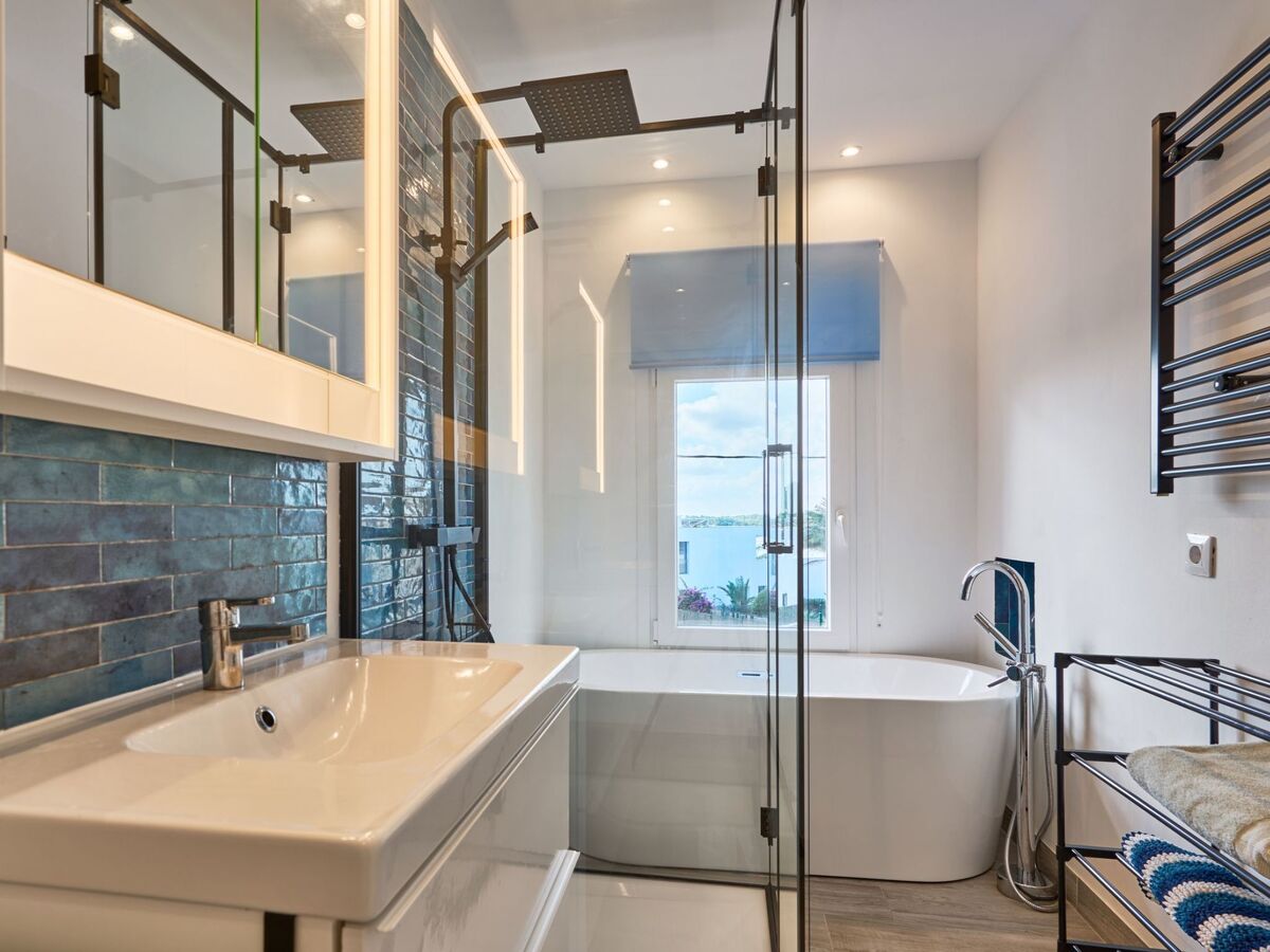 Maison Guadi à Santanyí : 6 chambres, piscine et vue sur Porto Petro - Photo 25