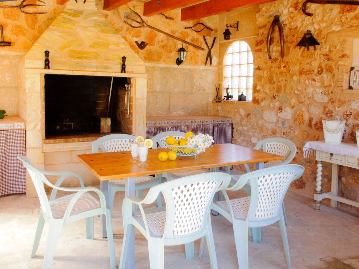 Maison en pierre à Santanyí, piscine et terrain de 9 000 m² - Photo 9