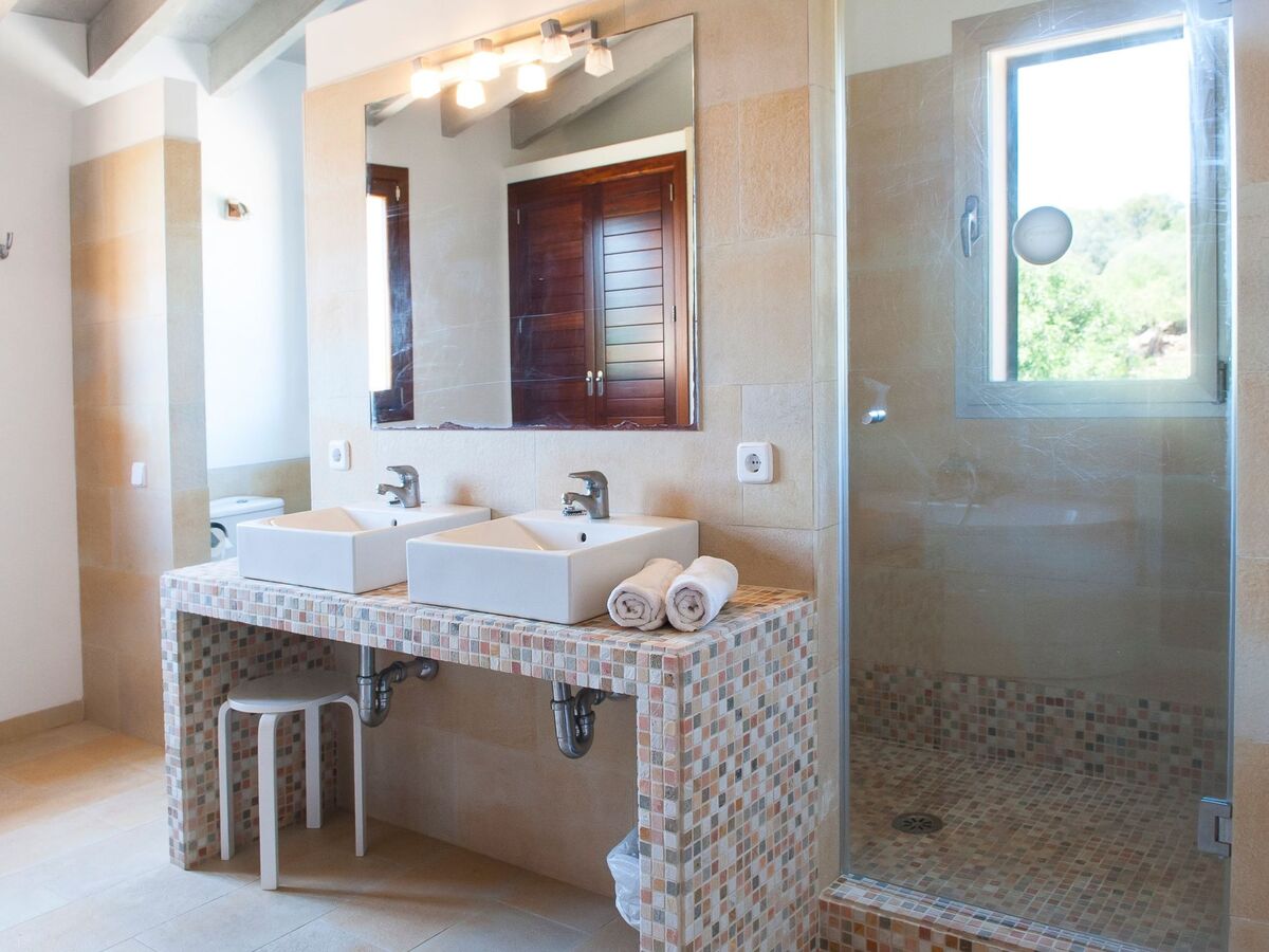 Melis – Maison de campagne 5 chambres avec 2 piscines - Photo 9