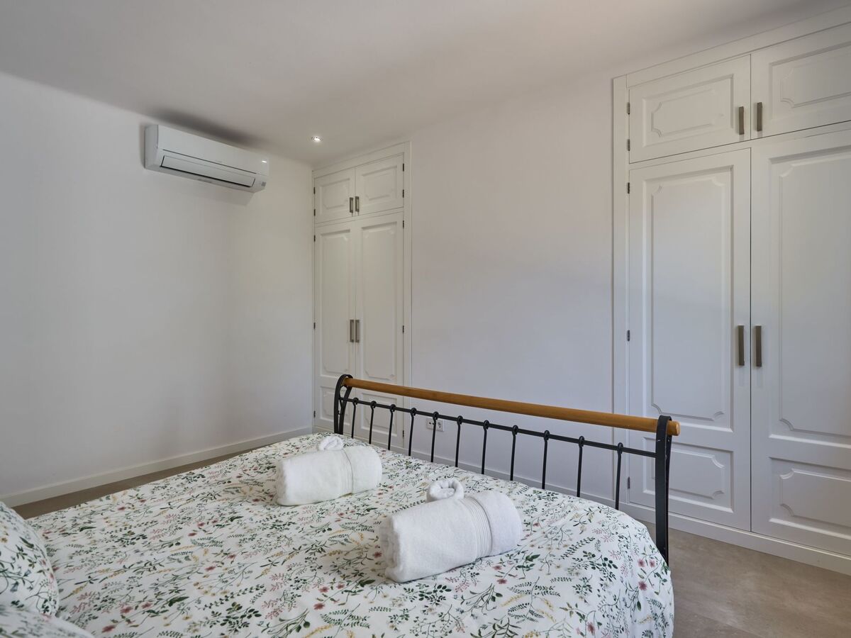 Finca Rotes – maison rénovée à 500 m de Cala Sanau - Photo 32