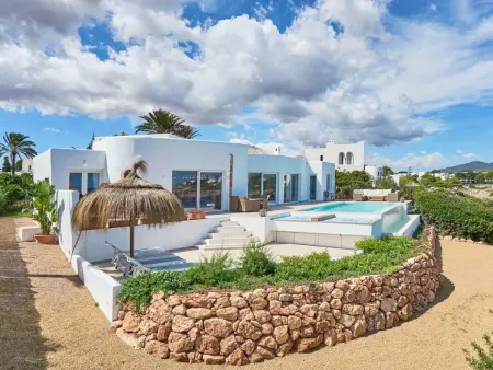 Villa Lago – Maison 8 pers. avec piscine débordement et accès mer : photo 10