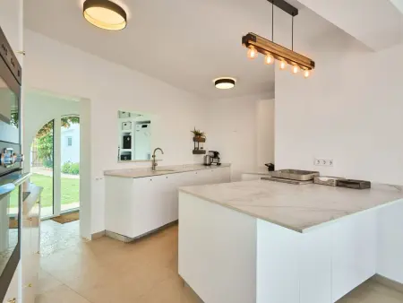 Villa Lago – Maison 8 pers. avec piscine débordement et accès mer : photo 21