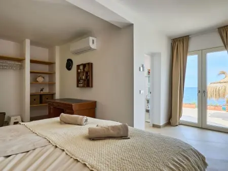 Villa Lago – Maison 8 pers. avec piscine débordement et accès mer : photo 25