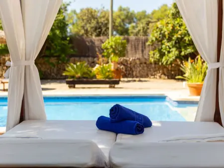 Maison Mulet Llubi – piscine privée et jardin de 10 000 m² : photo 9
