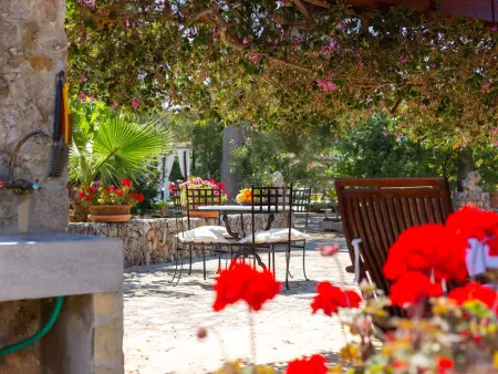 Maison Mulet Llubi – piscine privée et jardin de 10 000 m² : photo 36