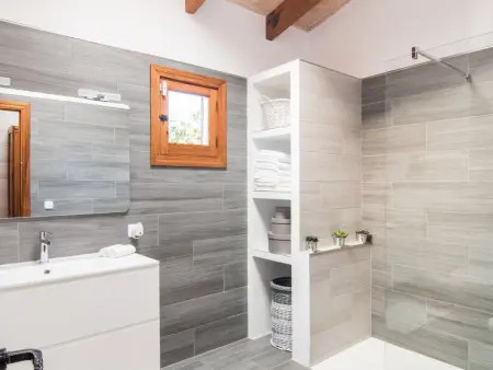 Maison Mulet Llubi – piscine privée et jardin de 10 000 m² : photo 46