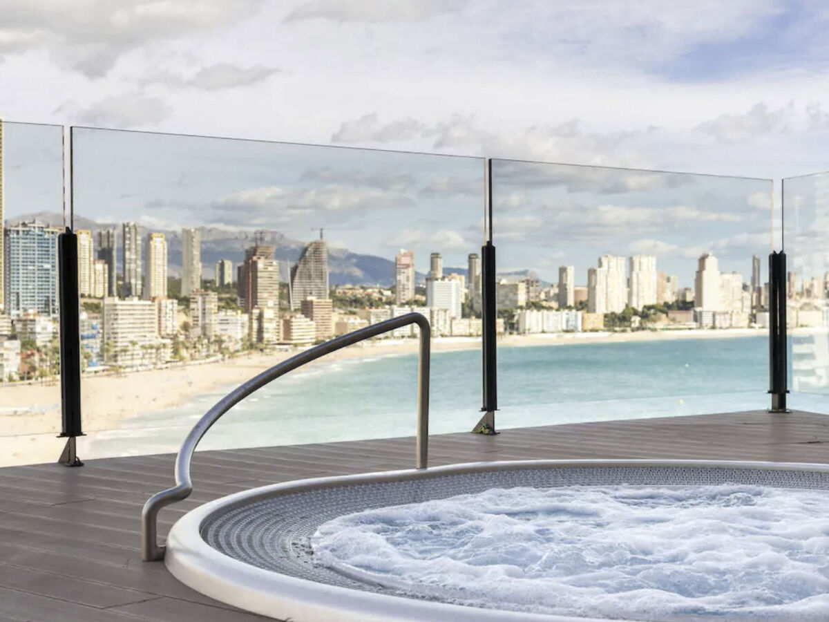 Appartement 80 m² vue mer, piscine et jacuzzi à Benidorm - Photo 4