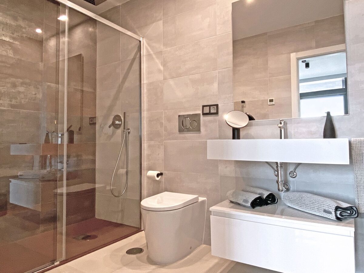 Appartement 80 m² vue mer, piscine et jacuzzi à Benidorm - Photo 18