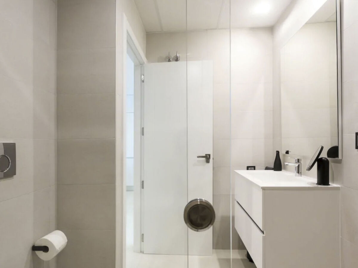 Appartement 80 m² vue mer, piscine et jacuzzi à Benidorm - Photo 23