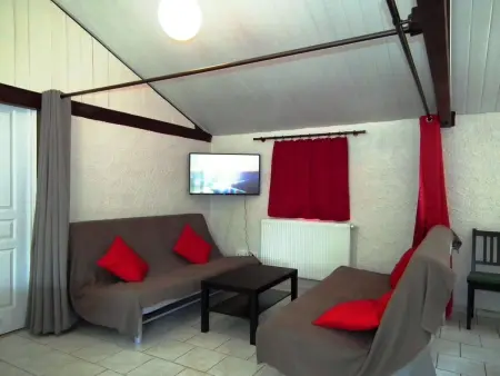 Gîte 6 chambres pour 20 personnes à Gavaudun : photo 5
