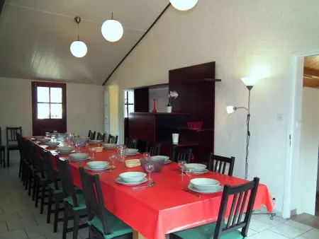 Gîte 6 chambres pour 20 personnes à Gavaudun : photo 6