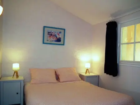 Gîte 6 chambres pour 20 personnes à Gavaudun : photo 12