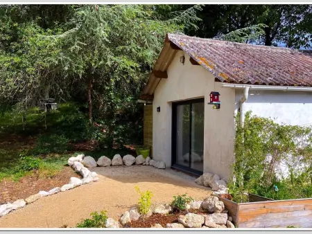 Location maison à Mesland, in Chouzy-Sur-Cisse mit Grill, Terrasse und Garten