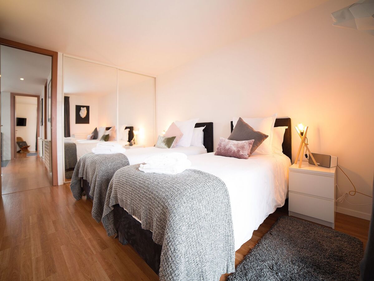La Grange Emnitan – Maison 5* pour 12, spa et home cinéma - Photo 16