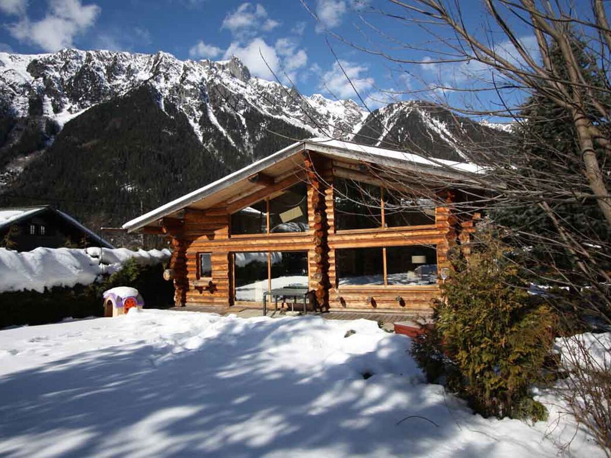 Chalet des Cimes – 10 pers, spa et vue Mont-Blanc - Photo 1
