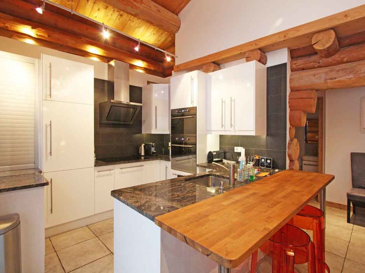 Chalet des Cimes – 10 pers, spa et vue Mont-Blanc - Photo 8