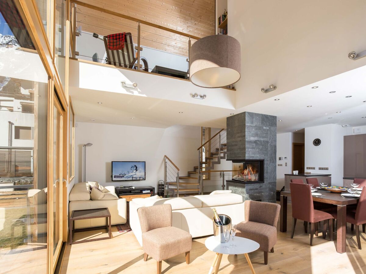 Chalet Raphael, 8 pers., vue Mont-Blanc à Chamonix - Photo 3