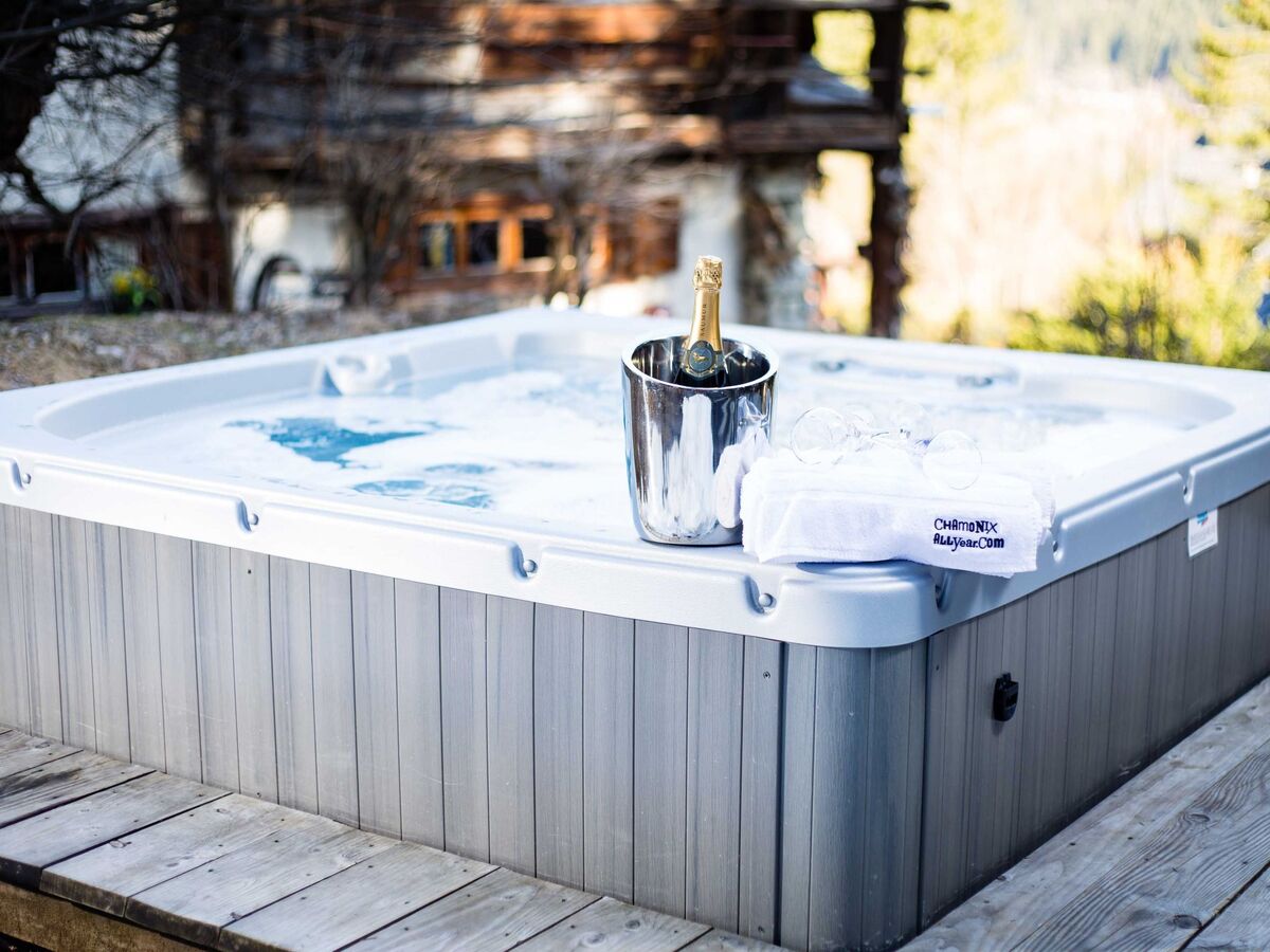 Chalet La Source, 4 chambres avec jacuzzi face à Mont Blanc - Photo 4