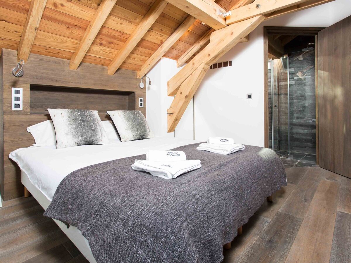 Chalet La Source, 4 chambres avec jacuzzi face à Mont Blanc - Photo 10