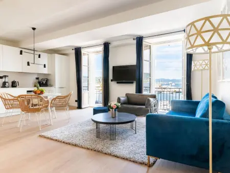 Location appartement à Saint Tropez, Wunderschöne Wohnung mit Balkon am Hafen