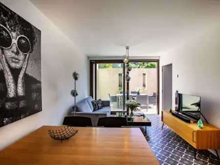 Appartement neuf centre-ville Saint-Tropez, parking garage : photo 14