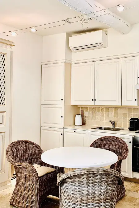 Appartement 1 chambre au cœur de Saint-Tropez : photo 7