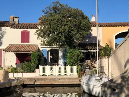 Gemütliches Ferienhaus in Grimaud mit Terrasse, Garten und Grill - Photo 2