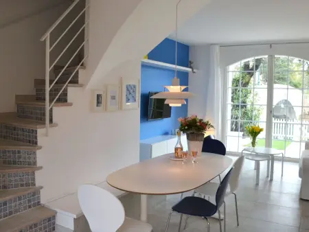 Gemütliches Ferienhaus in Grimaud mit Terrasse, Garten und Grill - Photo 4