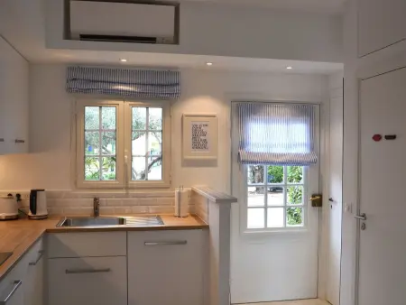 Gemütliches Ferienhaus in Grimaud mit Terrasse, Garten und Grill - Photo 15