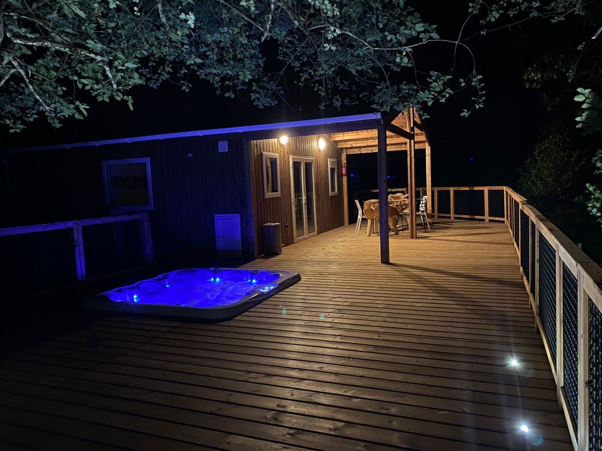 Bungalow Vivario avec jacuzzi privatif et terrasse - Photo 13
