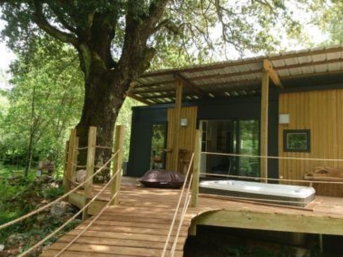 Bungalow Vivario : terrasse 50m², jacuzzi et nature - Photo 1