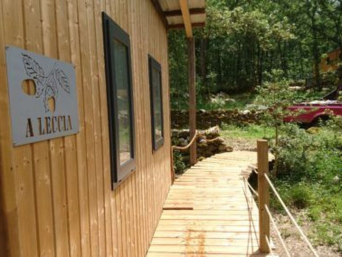 Bungalow Vivario : terrasse 50m², jacuzzi et nature - Photo 6