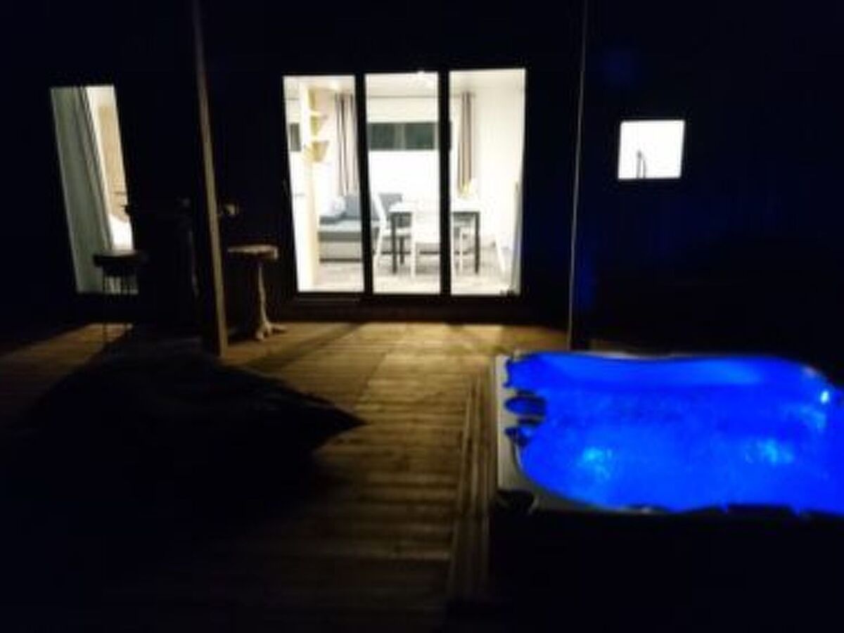 Bungalow Vivario : terrasse 50m², jacuzzi et nature - Photo 7