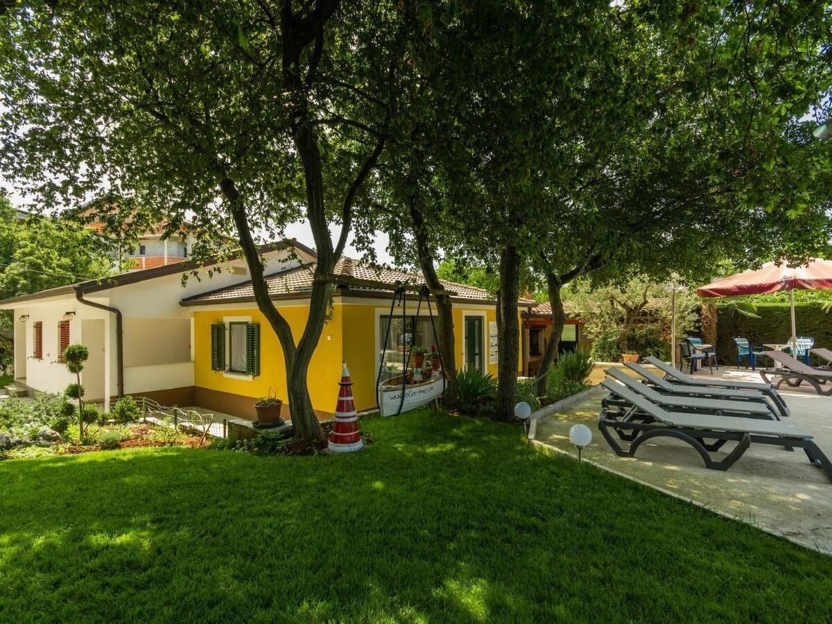 Bungalow Haus Garden à Poreč, piscine chauffée - Photo 25