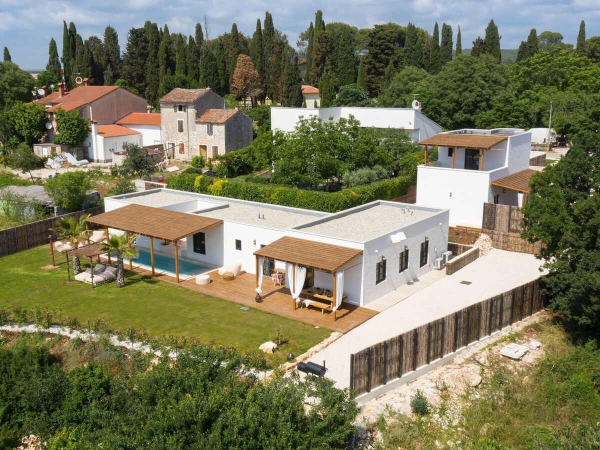 Villa tropicale neuve avec piscine chauffée à Rovinj - Photo 54