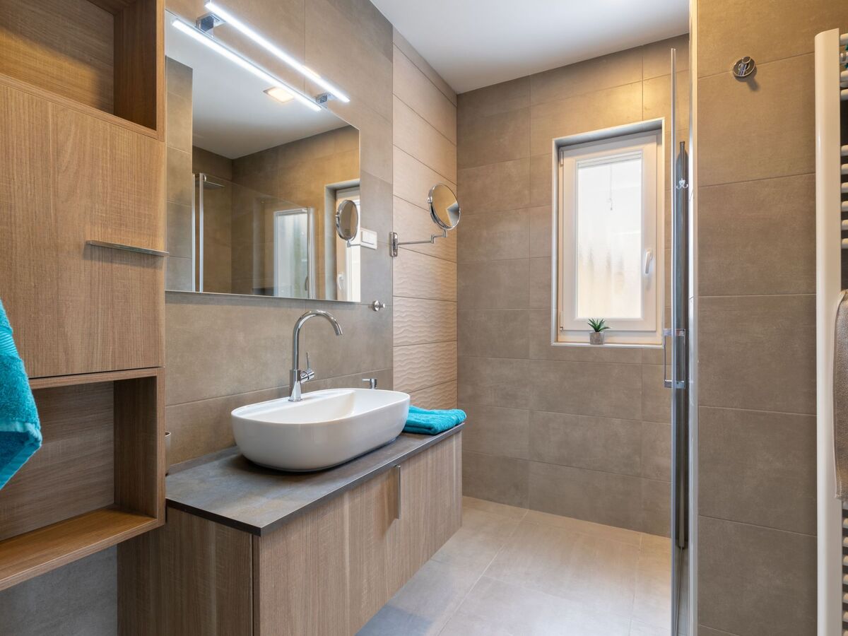 Villa Suprema Premantura : piscine chauffée et sauna - Photo 34