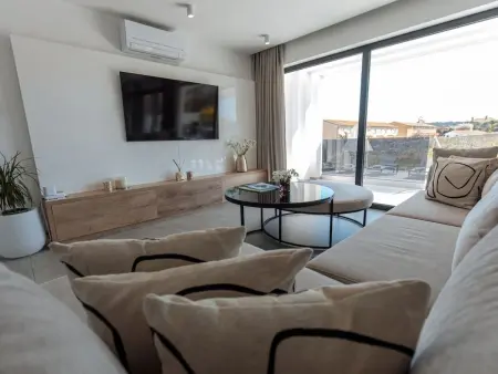 Villa Andris – Piscine privée et jardin à Ližnjan : photo 10