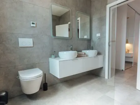 Villa Andris – Piscine privée et jardin à Ližnjan : photo 24
