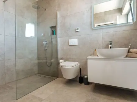 Villa Andris – Piscine privée et jardin à Ližnjan : photo 29
