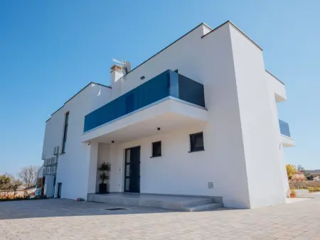 Villa Andris – Piscine privée et jardin à Ližnjan : photo 40