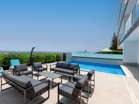 Villa Sv. Petar – Maison 10 pers. avec piscine à Opatija
