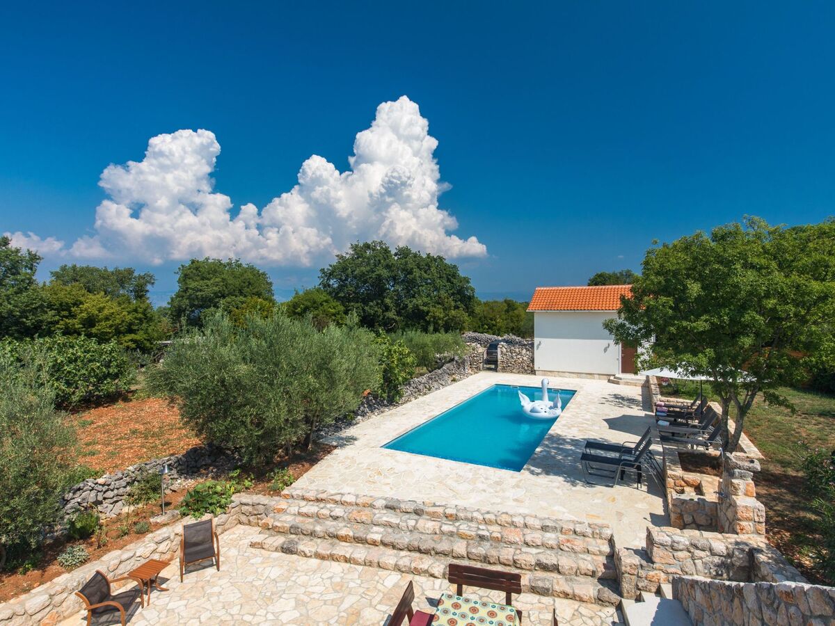 Villa Nadia – 5 chambres avec piscine privée à Krk - Photo 2