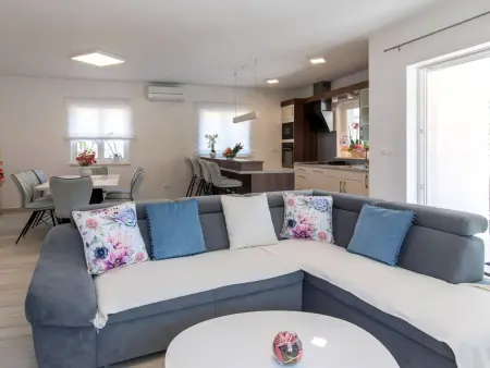 Villa Magdalena avec piscine privée à Krk : photo 10