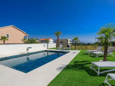 Villa 4 chambres avec piscine chauffée à Krk : photo 8