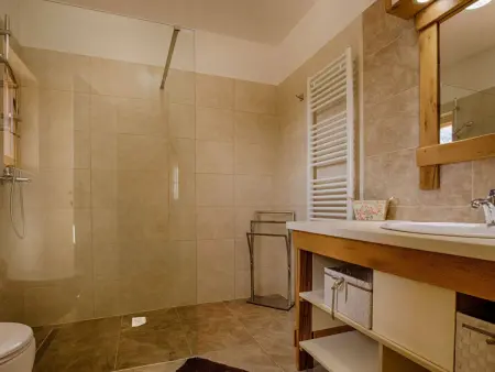 Villa Justina à Krk : 3 chambres, piscine et parking privé : photo 26