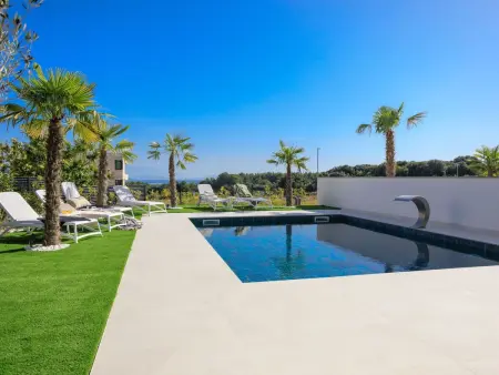 Villa neuve avec piscine chauffée à Krk : photo 5